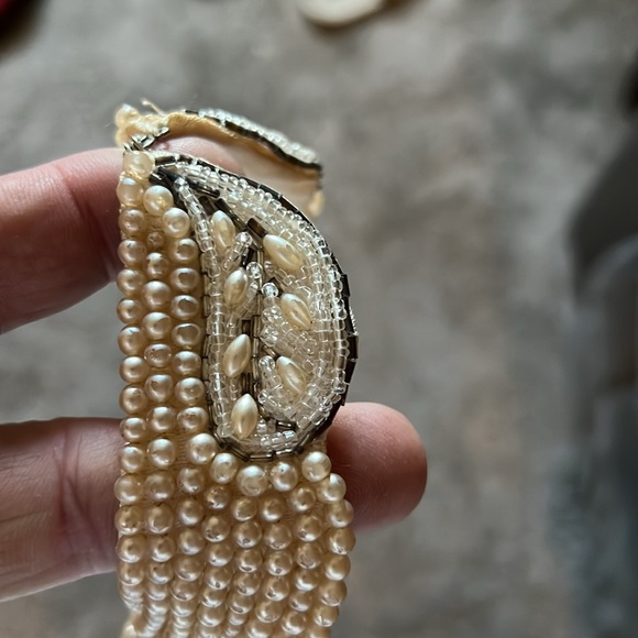 Vintage Hand Made Satin Beaded
Clutch Coin Purse Bag with zipper and collar - Picture 5 of 7